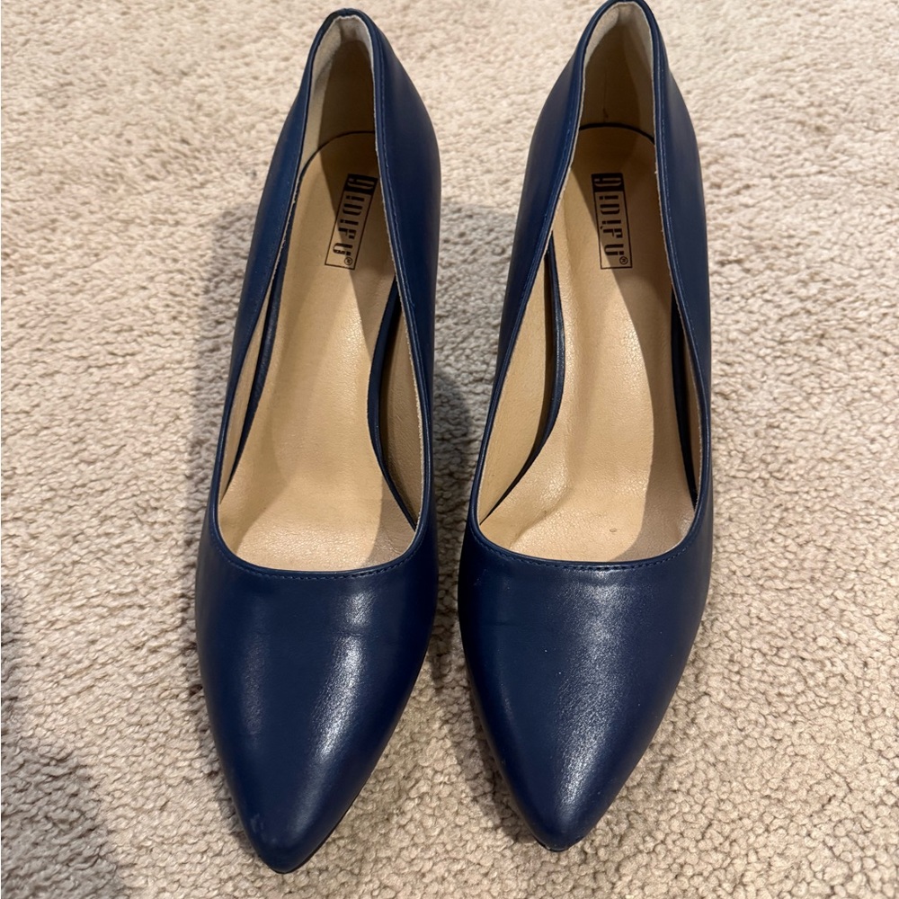Pointed-Toe Navy Pumps by Comfort?